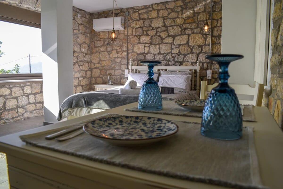 Coastal Stone Hideaway With Stunning Scenery Villa Kitriai Exterior photo